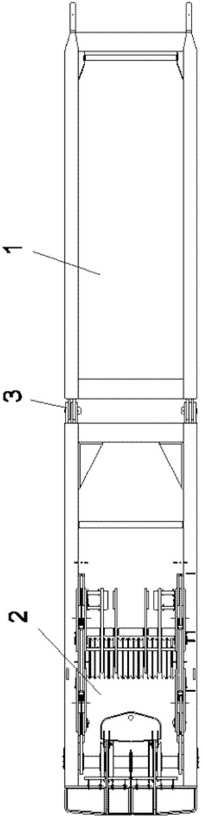 Main amplitude mast of crawler crane and crane comprising mast