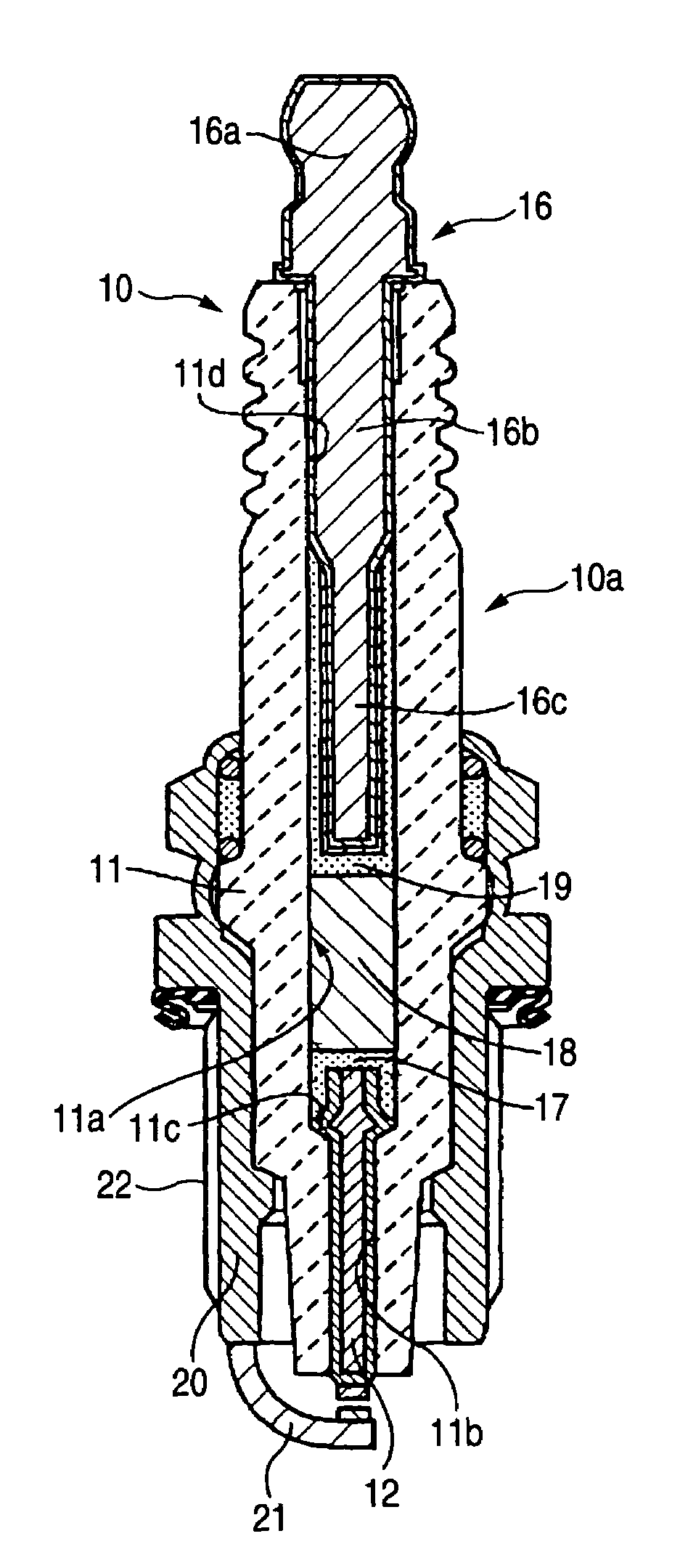 Spark plug with excellent impact resistance conductive seal, and method for producing the same