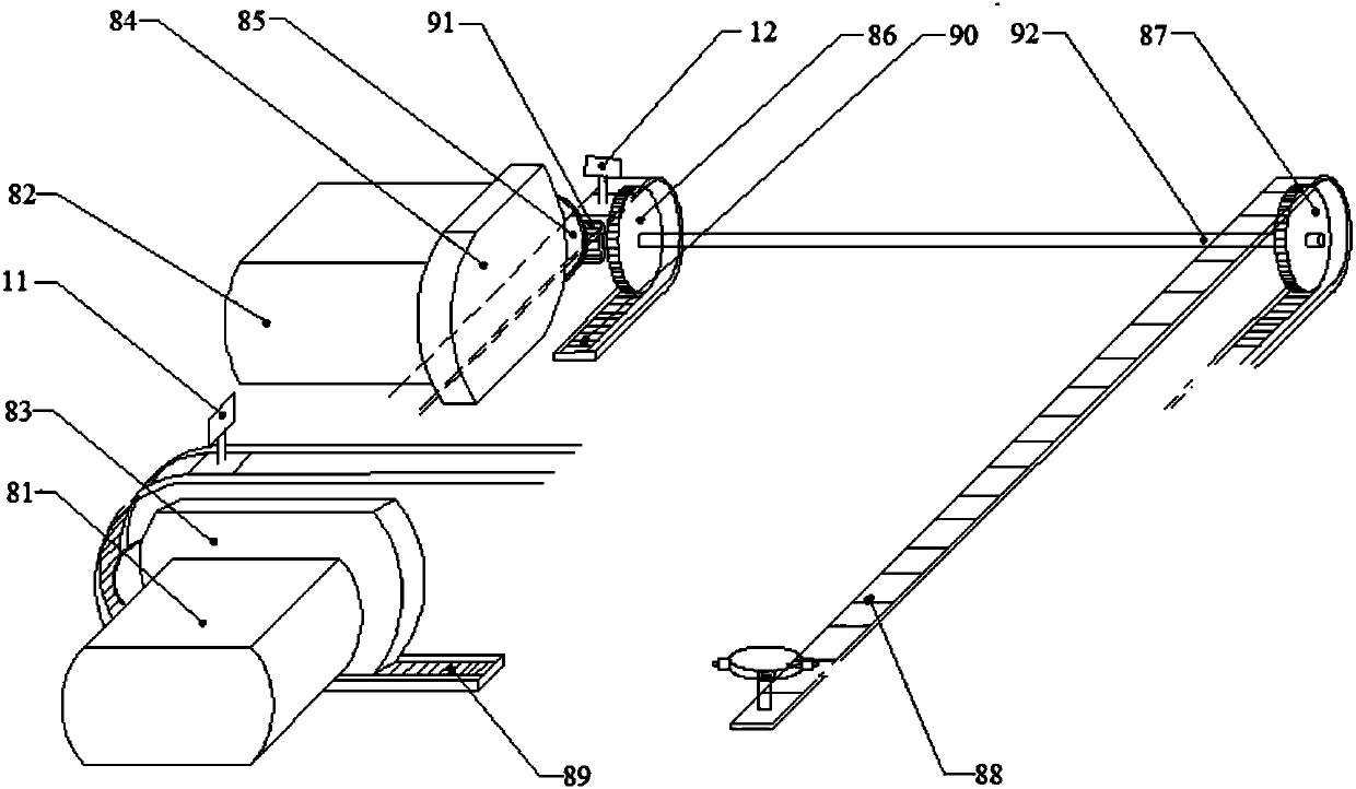 Charging bottom box capable of being automatically abutted with charging interface and applicable to various types of mobile phones