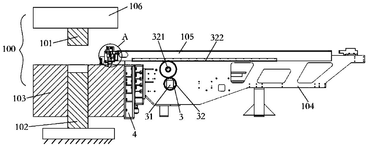 Oil spraying device of fireproofing material pressing machine mold