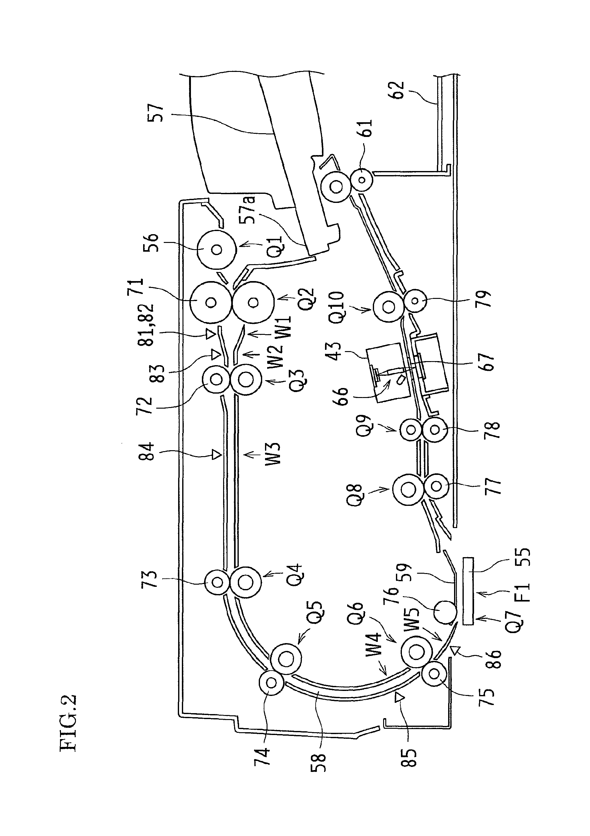 Paper transport device, document reading apparatus provided with the same, and image forming apparatus provided with the same