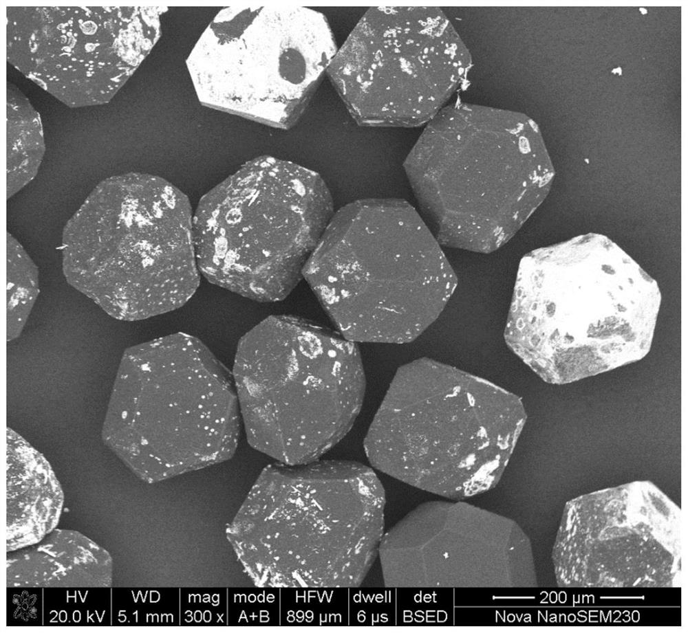 A wear-resistant multi-principal alloy-diamond composite material and its preparation method and application