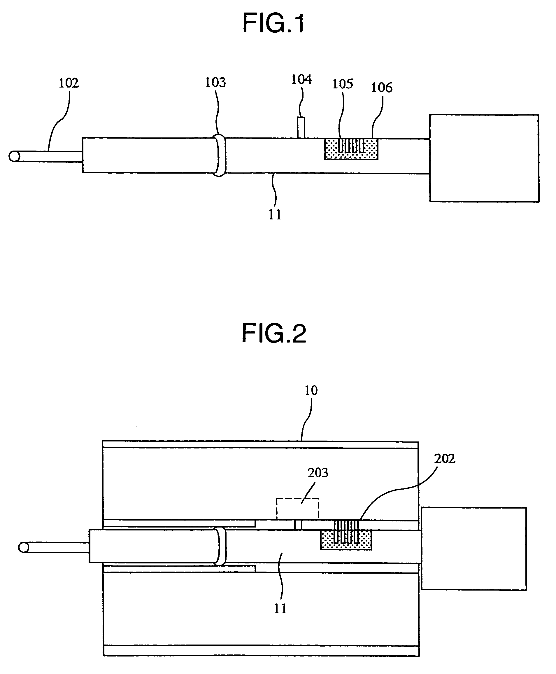 Charged particle beam apparatus and specimen holder