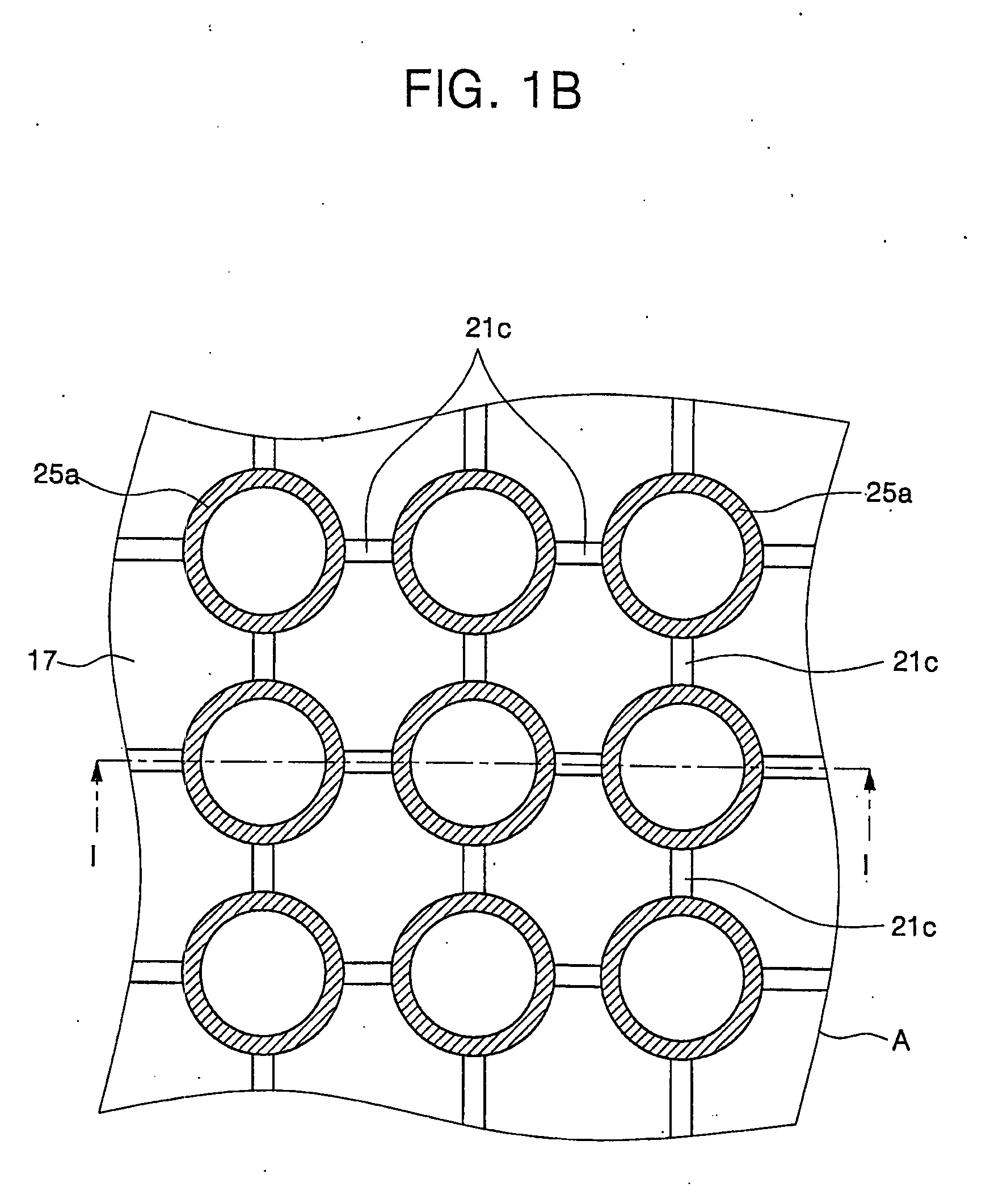 Plurality of capacitors employing holding layer patterns and method of fabricating the same