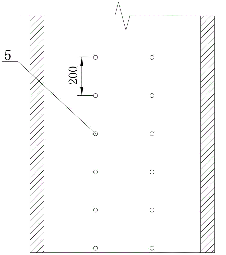 Demoulding structure of steel casing for bored pile at deepwater area