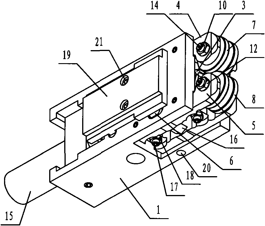 Roll-guide device for guide slot