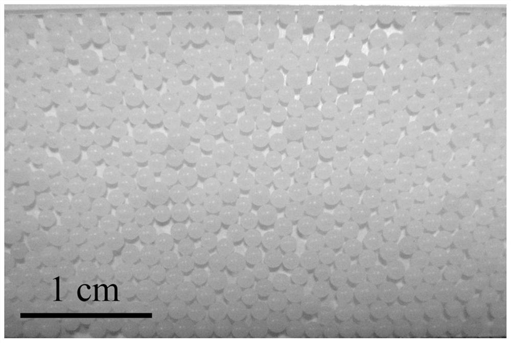 A kind of colored polymer conductive beads and preparation method thereof