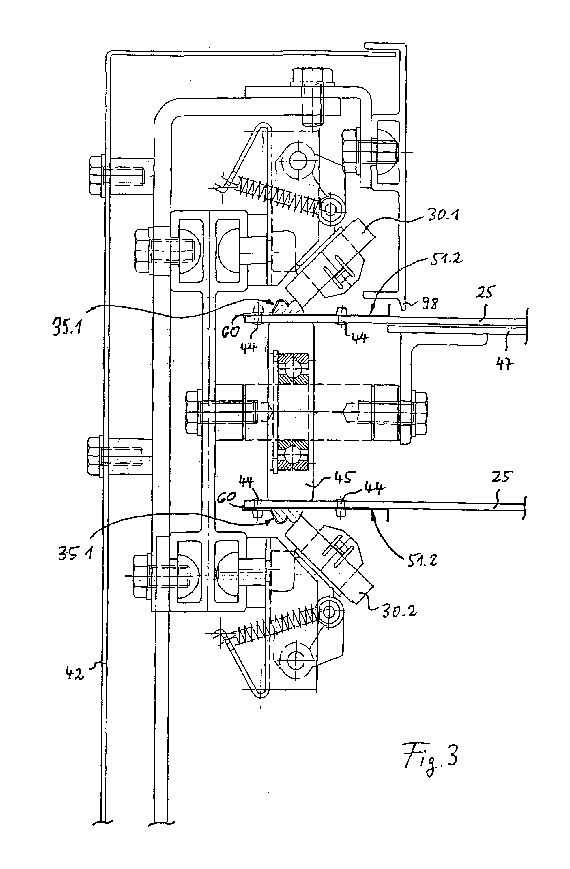 Belt and conveyor having separate clamping shoes