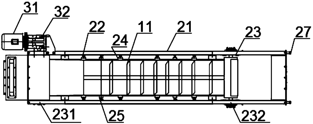 Rice conveying device achieving flexible and convenient loading