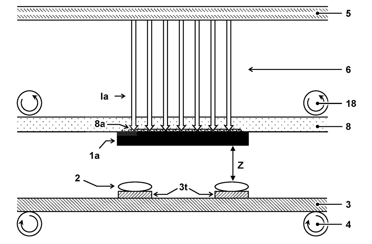 Apparatus and method for contactless transfer and soldering of chips using a flash lamp