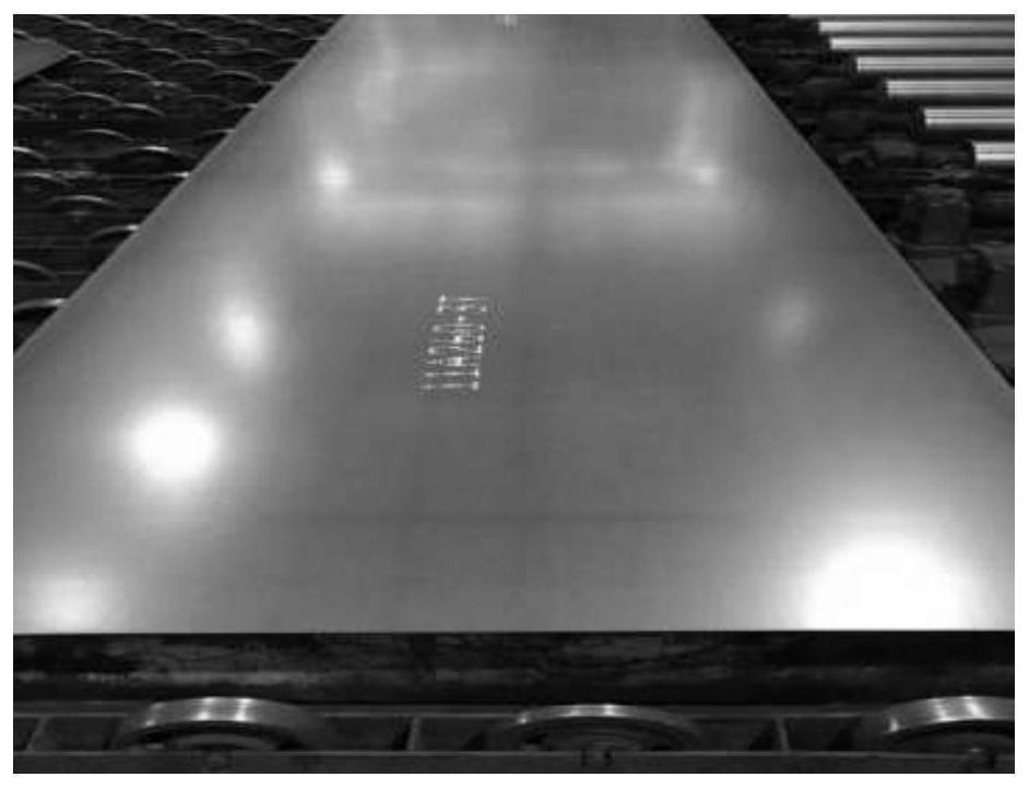 A rolling method for improving the surface quality of steel plates