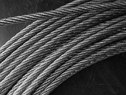 Preparation process of Ti alloy wire rope for marine engineering