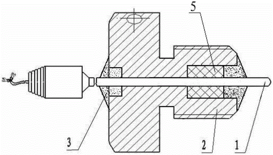 Device for measuring oil temperature of air cylinder seat by use of thermocouple