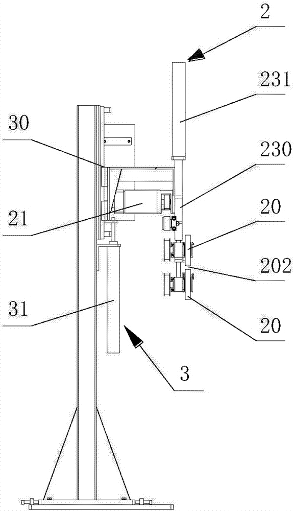 Extruding and pulling device for cable loose tubes