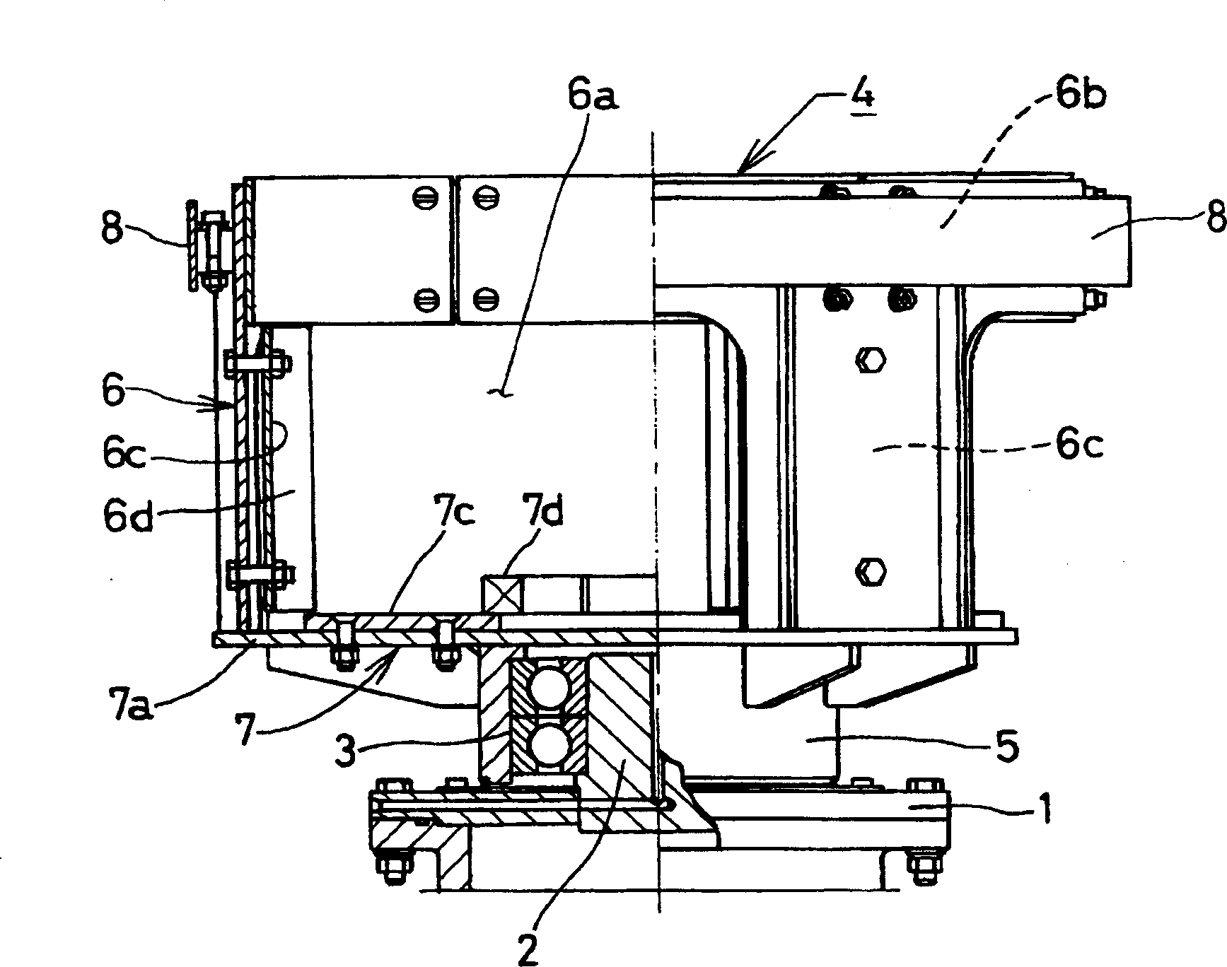 Rotary crusher and running method of raw material supply device used therein