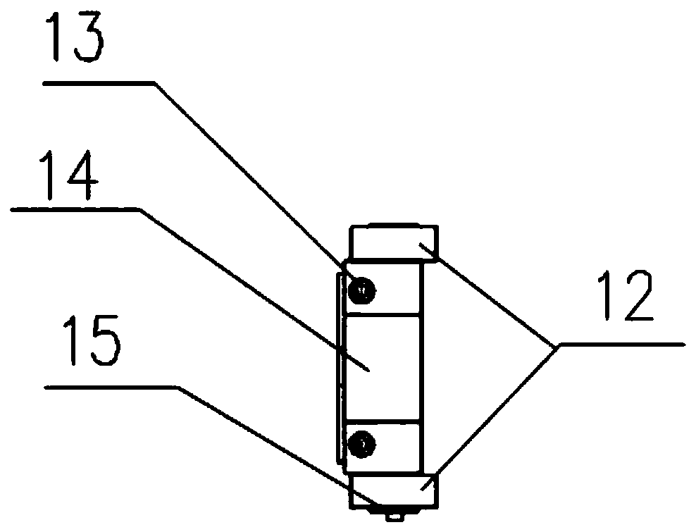 A semi-automatic roll changing device and method for squeezing dry rolls