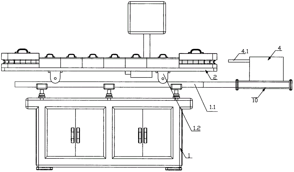 High-precision molding machine for molding medical ultrathin blowpipe