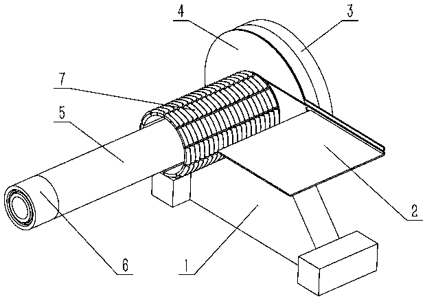 A follower pad chain type anti-disorder rope winch