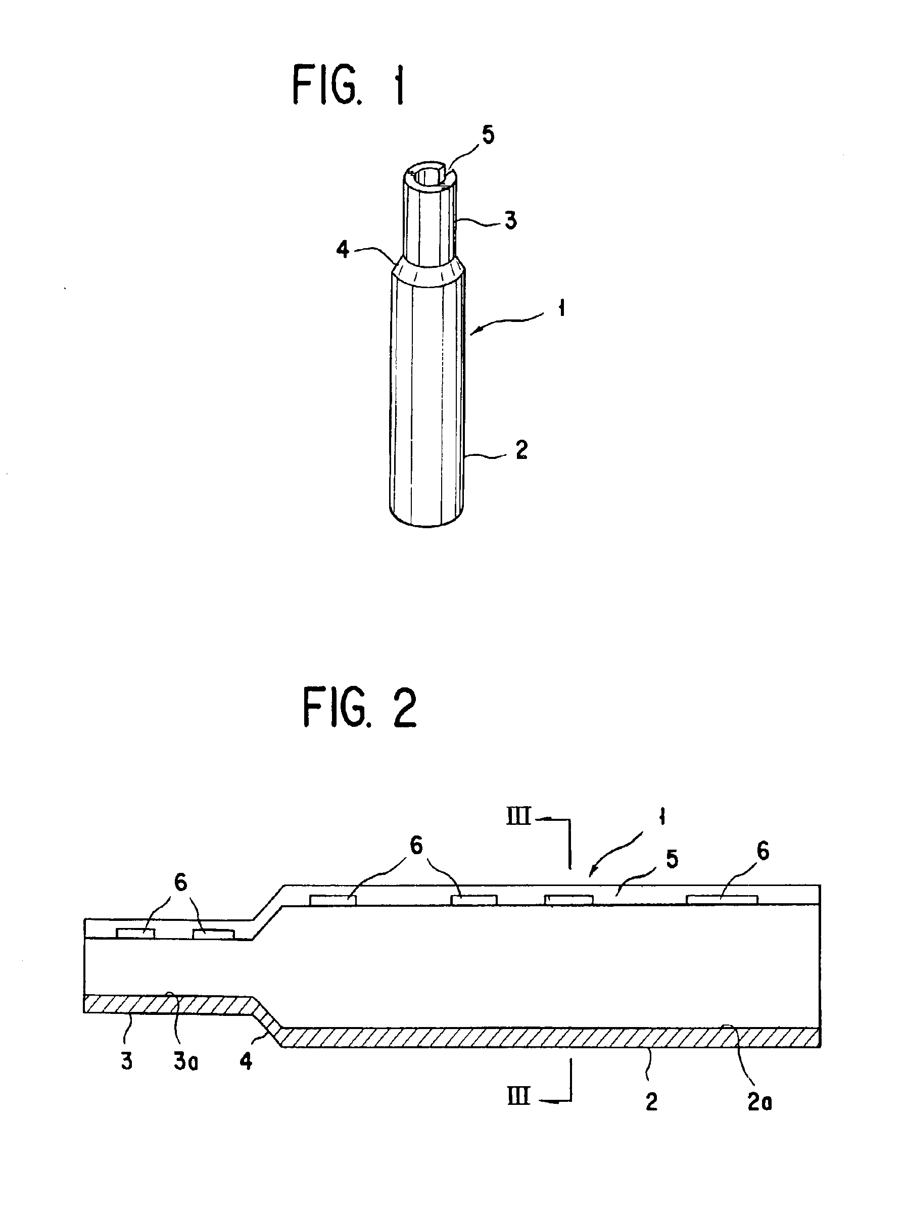 Hollow cast article with slit, method and apparatus for production thereof