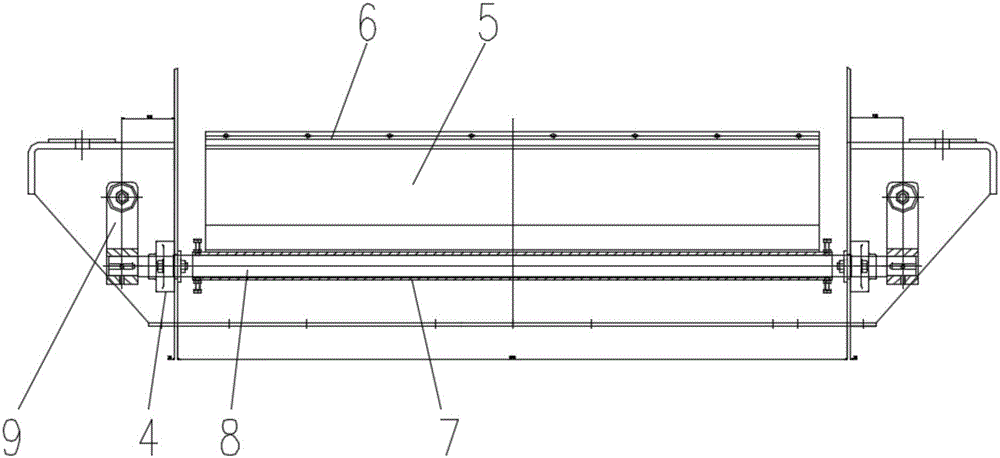 Belt conveyor head cleaning device