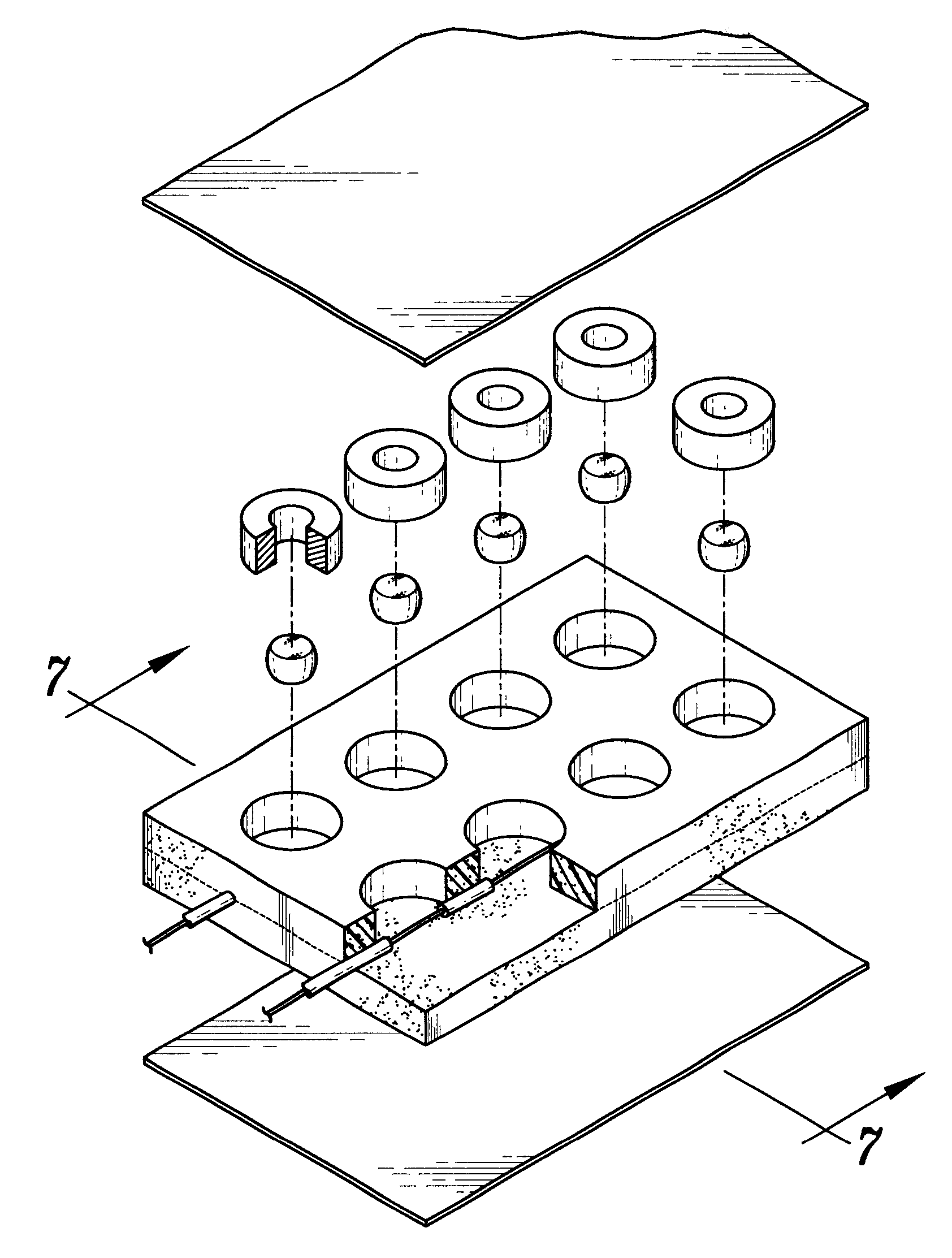 Internally temperature controlled heat blanket