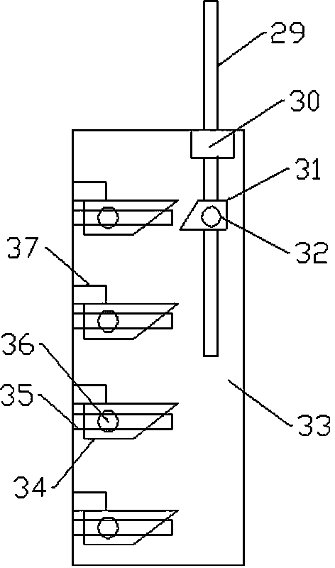 Automatic decompression device of rubber extruding equipment