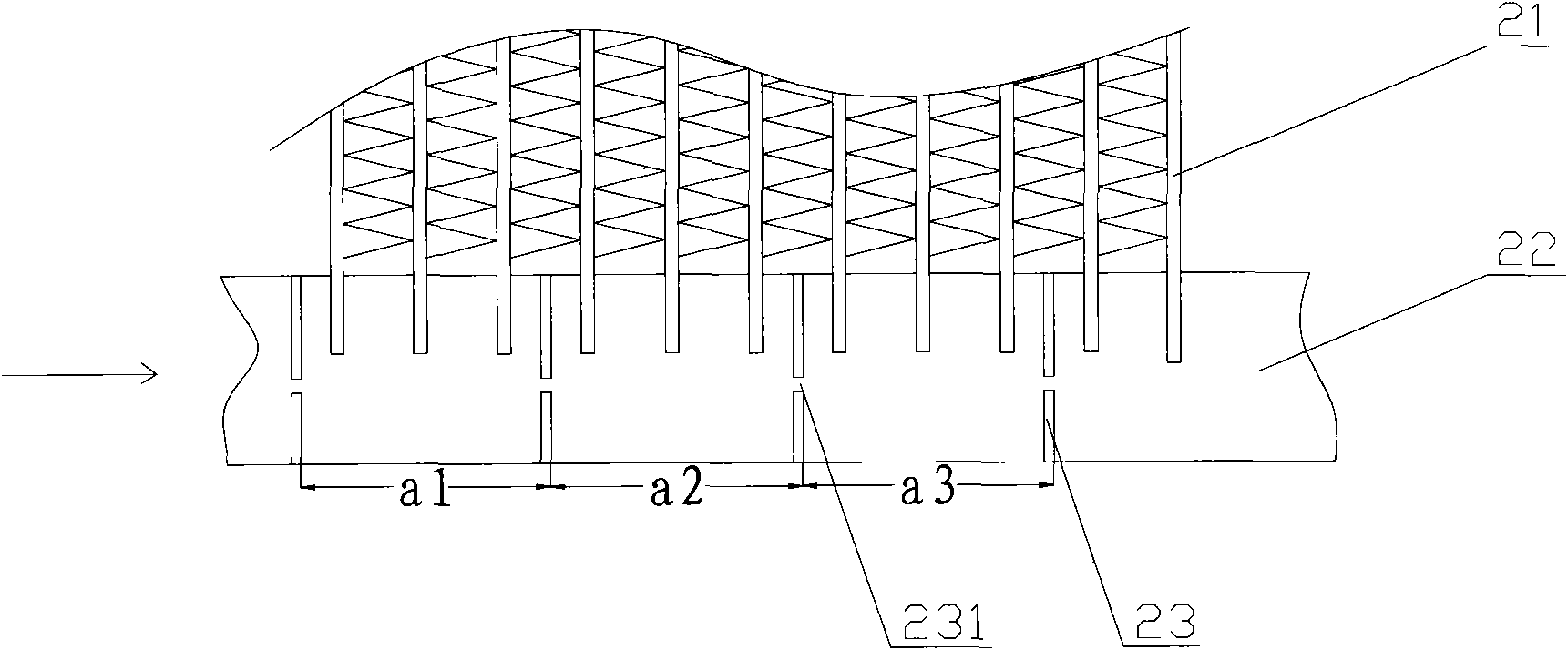 Heat exchanger and heat exchanging device including same