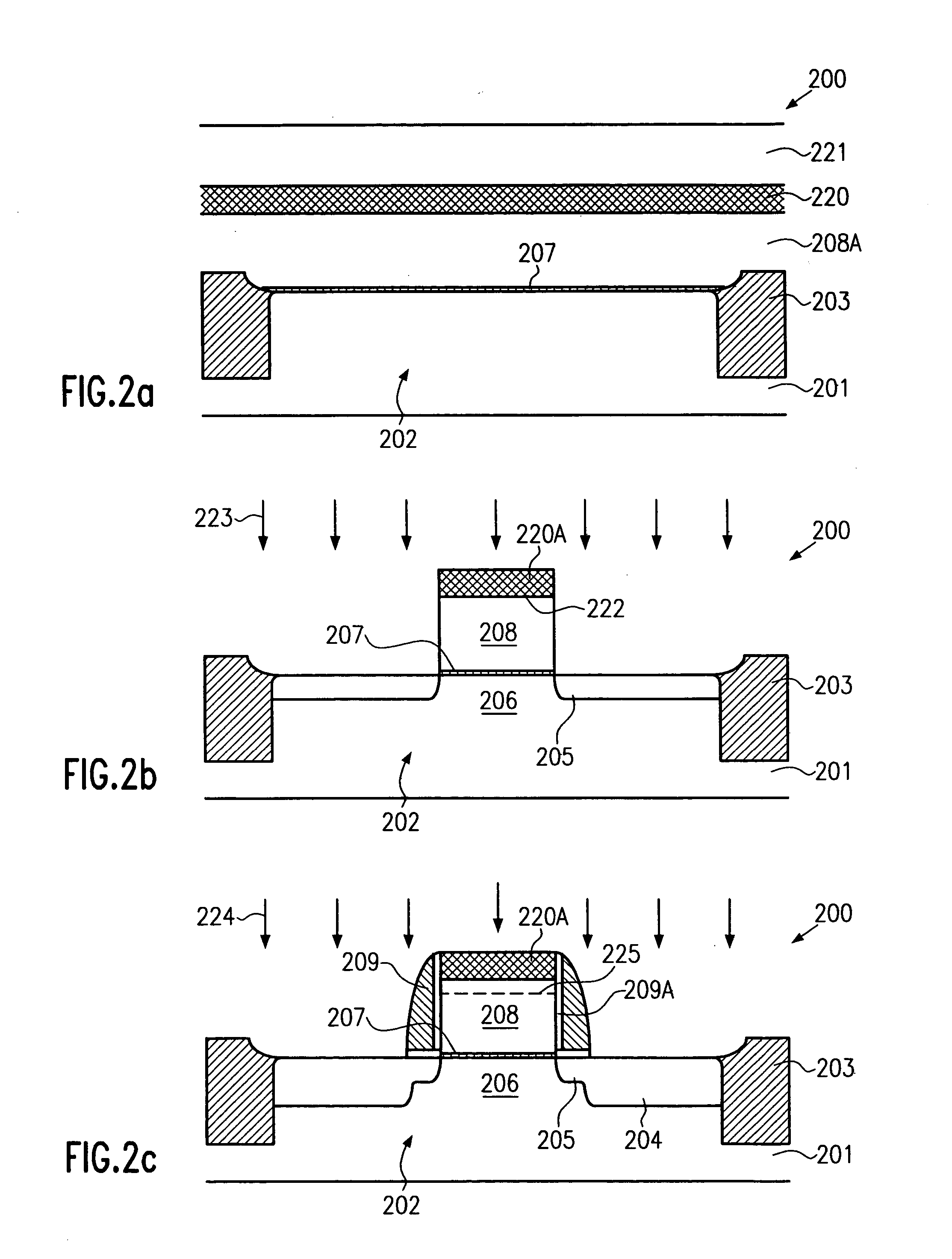 Polysilicon line having a metal silicide region enabling linewidth scaling