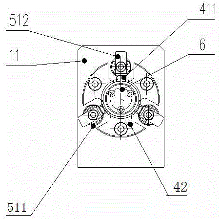 Internal swelling reverse hooking mechanism for turbocharging exhaust manifold and turbine casing