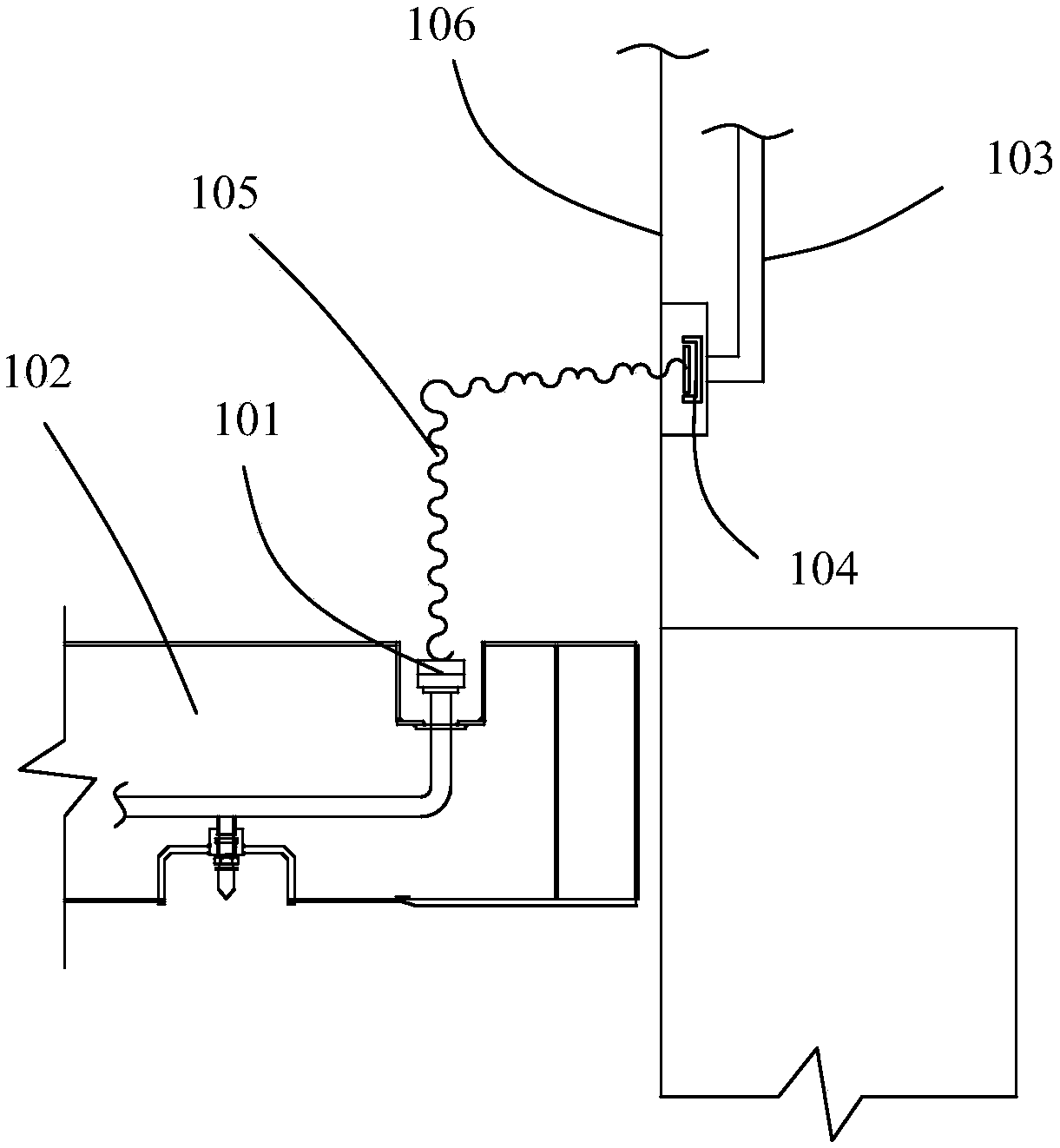 Water mist spraying connecting device for ship cargo hold