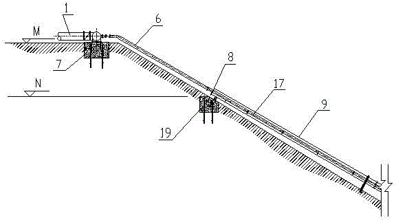 Oblique-casing water intake method and device