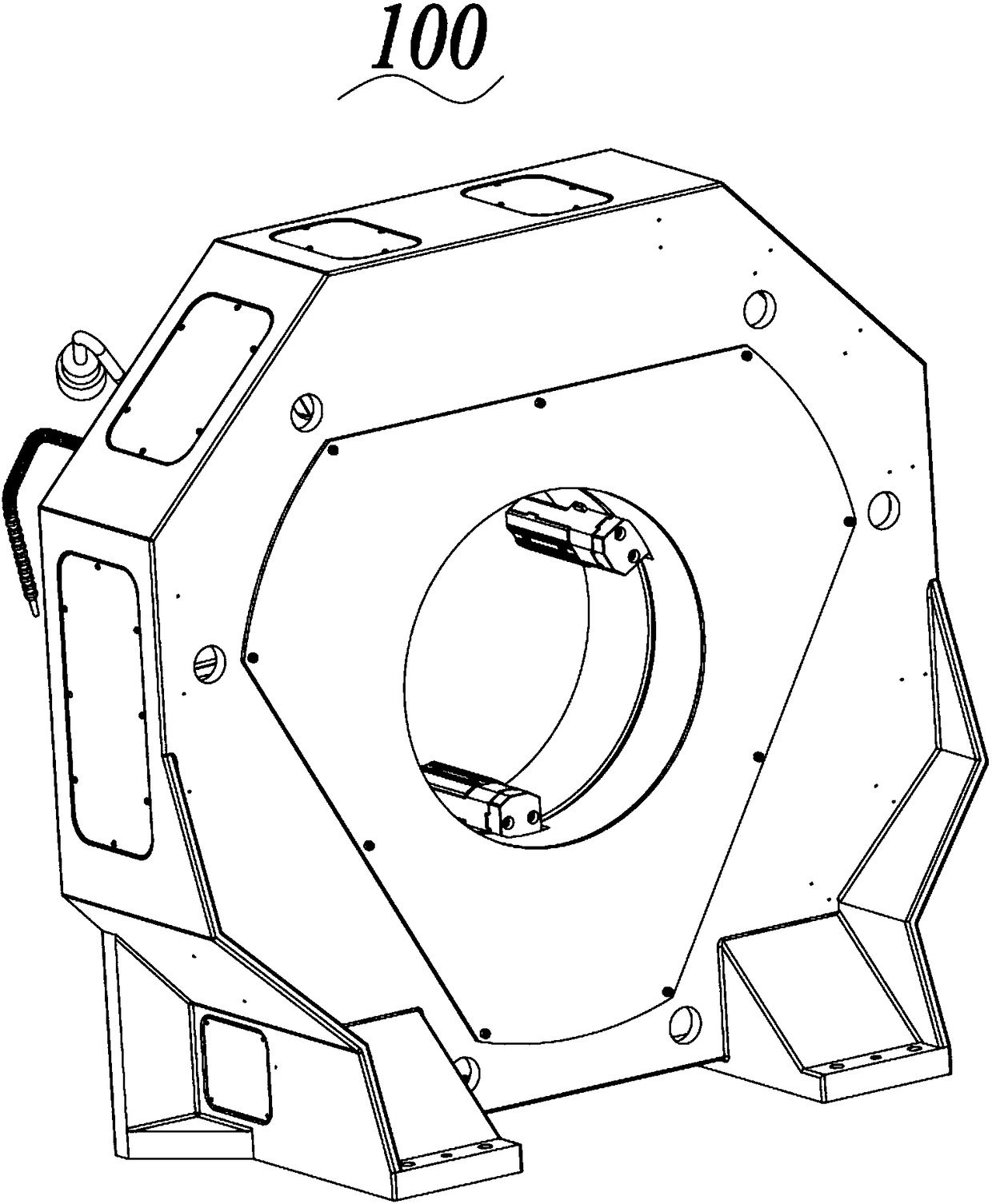 Clamping device for pipe beveling machine