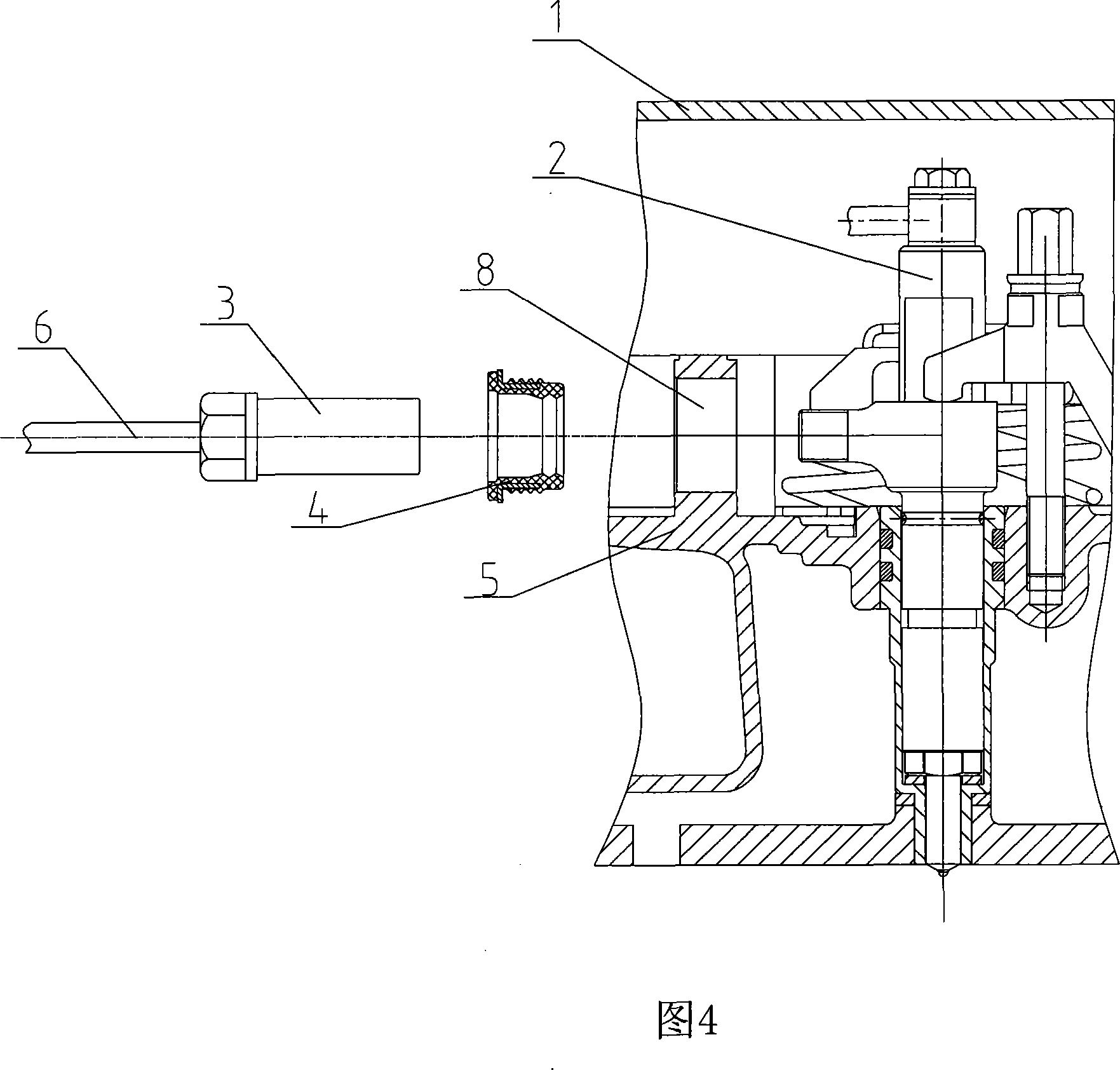 Diesel engine fuel injector mounting structure