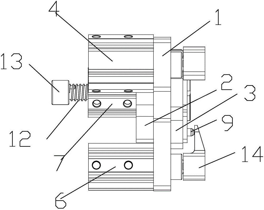 Three-hole flange automatic pin retreating mechanism