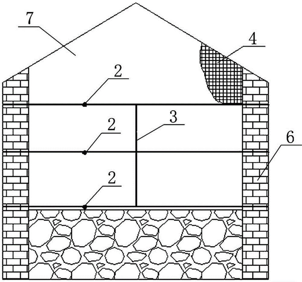 Immature soil coil-filling type traditional folk house wall reinforcing structure and reinforcing method