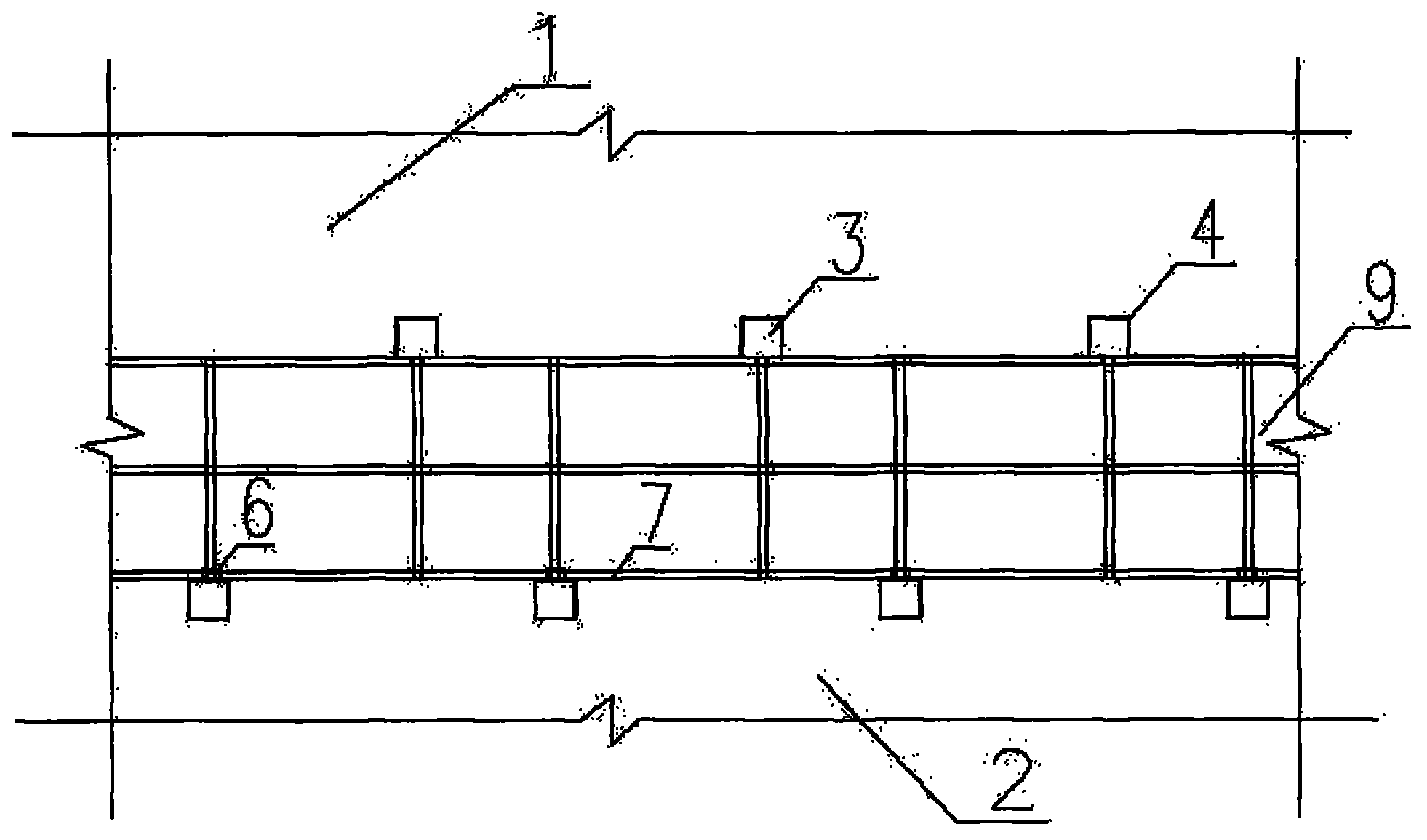 Connecting structure for existing buildings and construction method