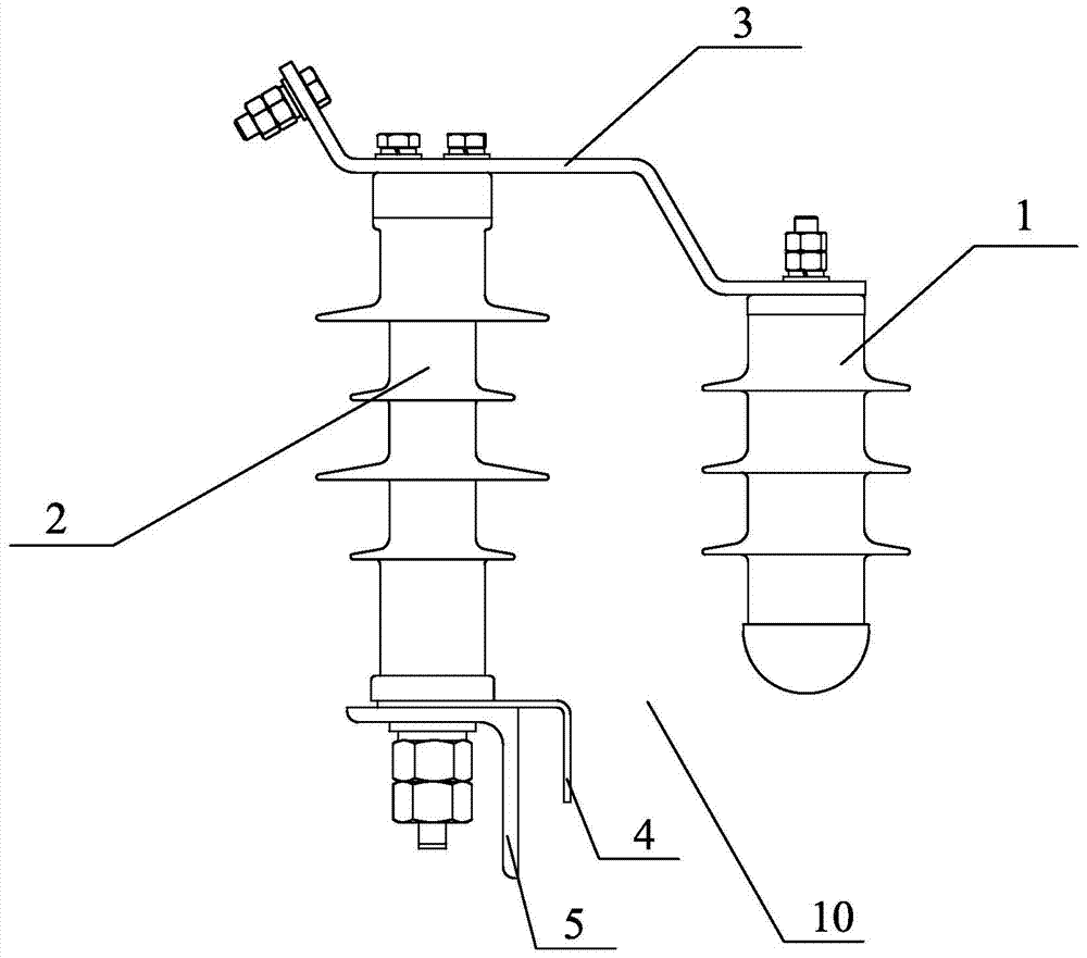 External column type voltage limiter for urban rail catenary