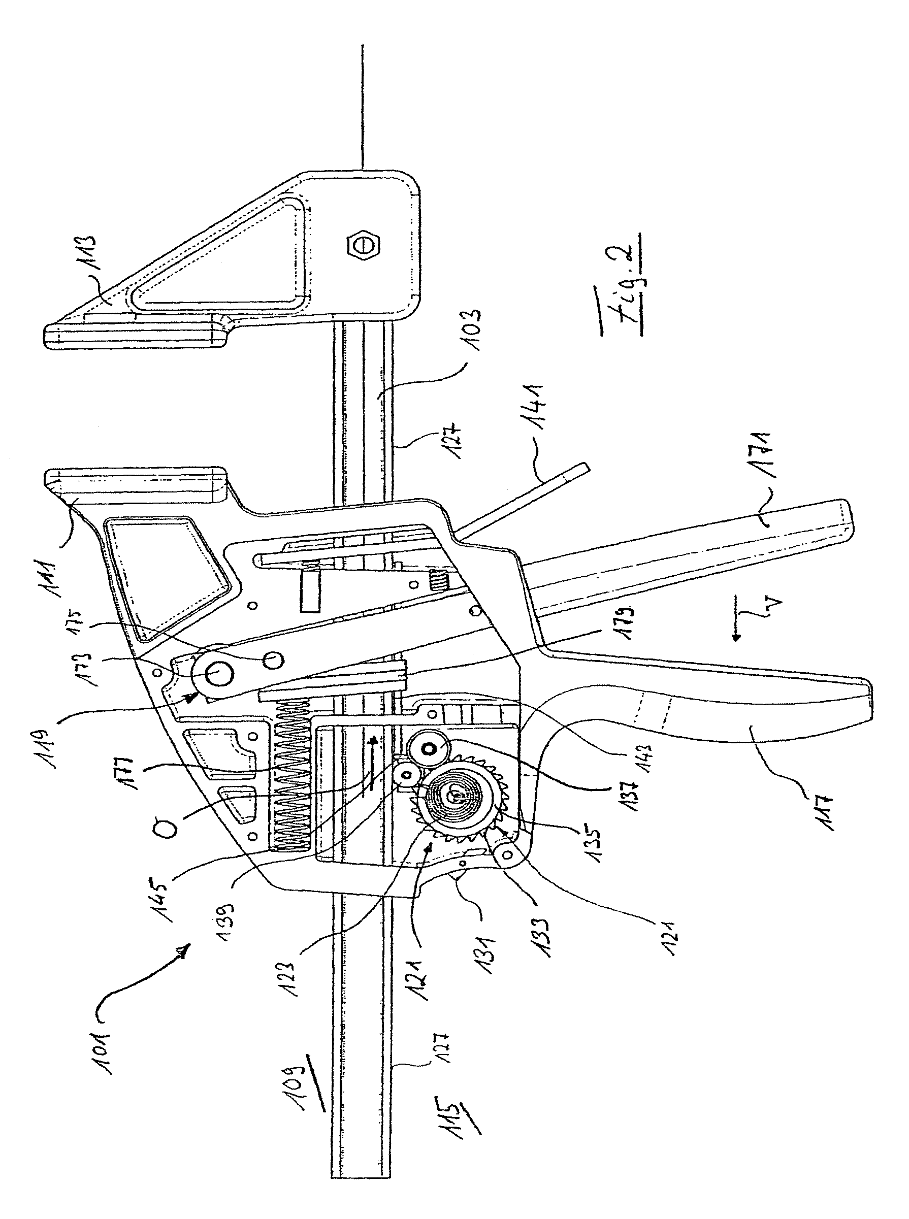 Clamping or spreading tool
