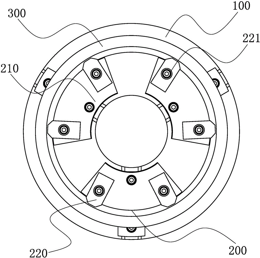 Precision excircle turning clamp for thin-wall flange