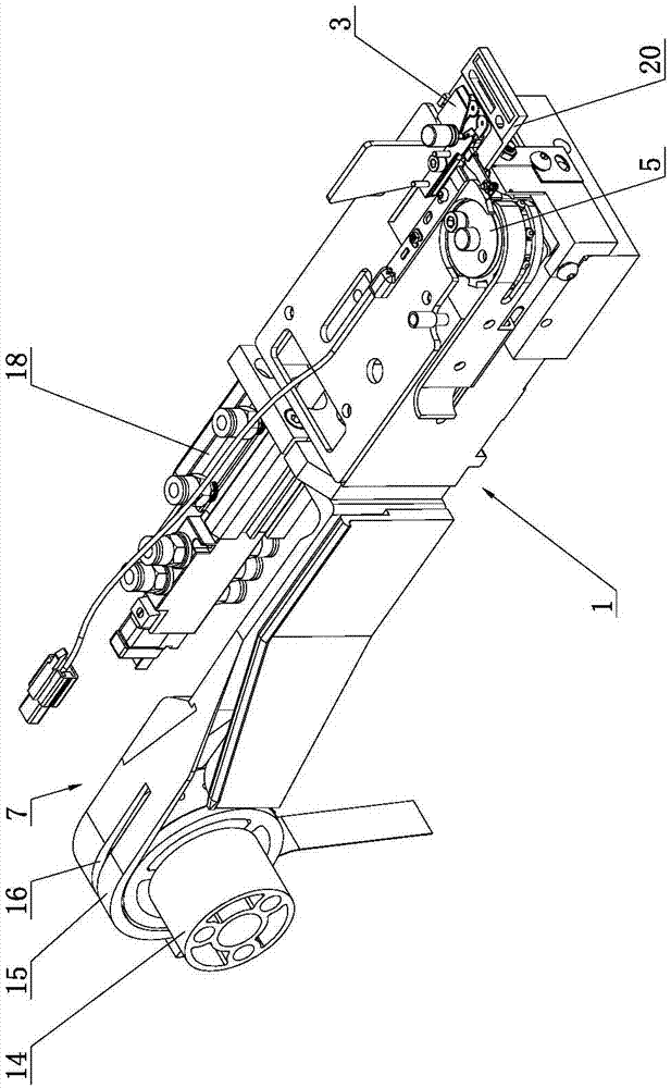 Small vertical element station feeding device