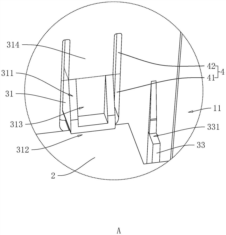 Fixing structure for circuit board in junction box