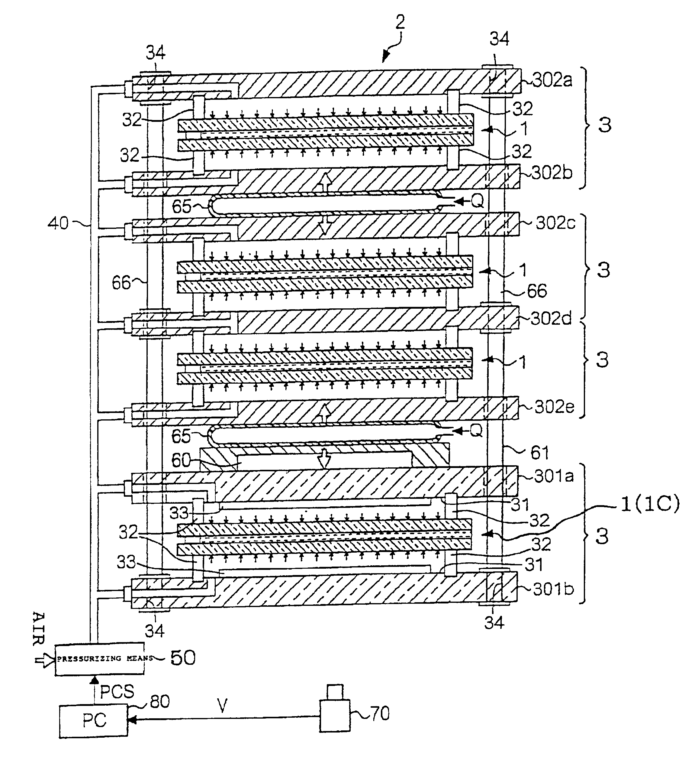 Cell gap adjusting device, pressurizing seal device and liquid crystal display device manufacturing method