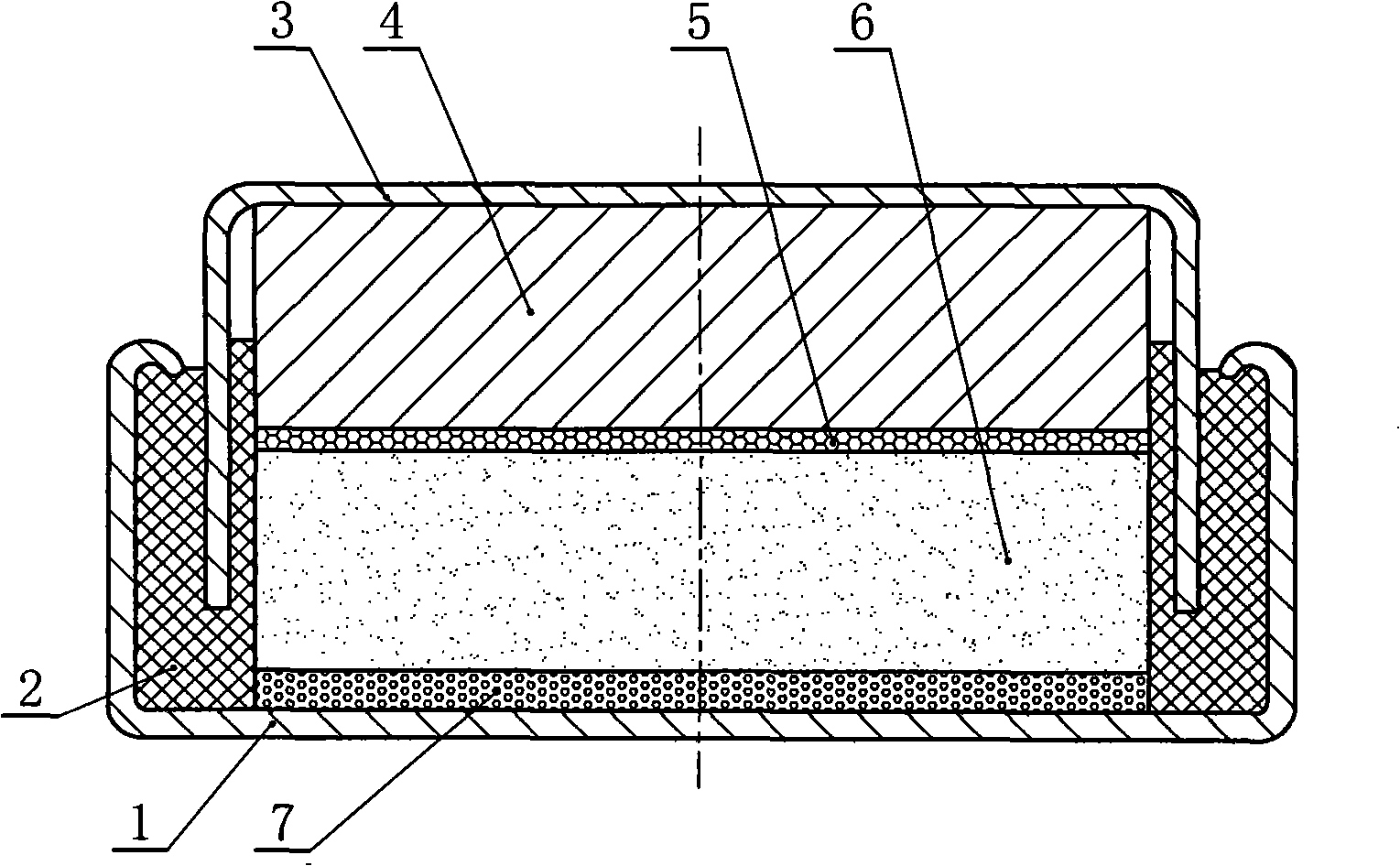 Bulge-prevention type buckle type lithium pyrite battery and manufacturing method thereof