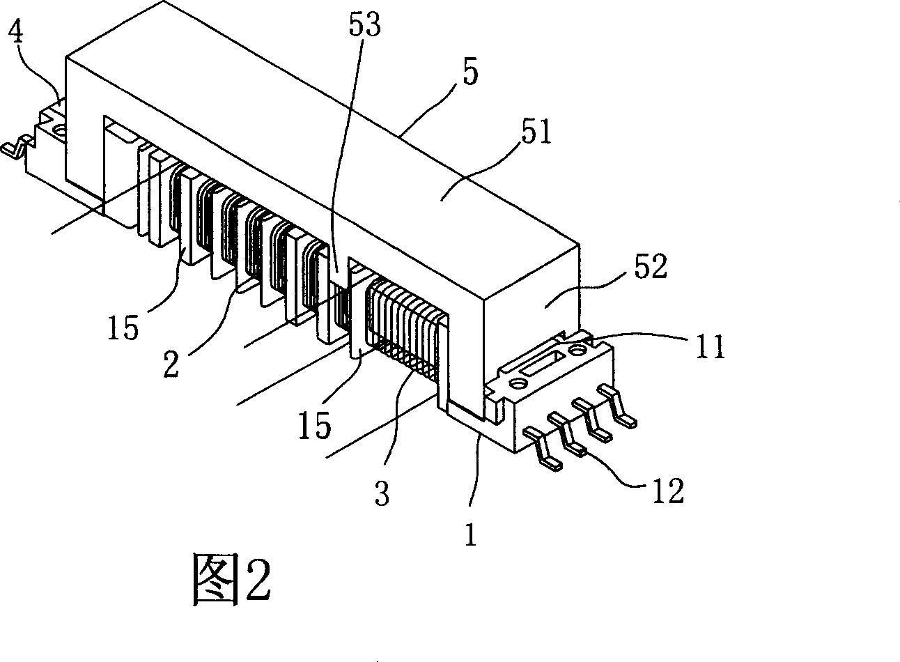 High voltage transformer for controlling the leakage inductance
