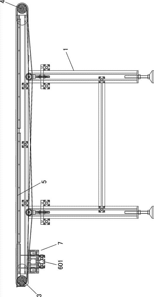 Cup conveyor belts for sheet forming machines