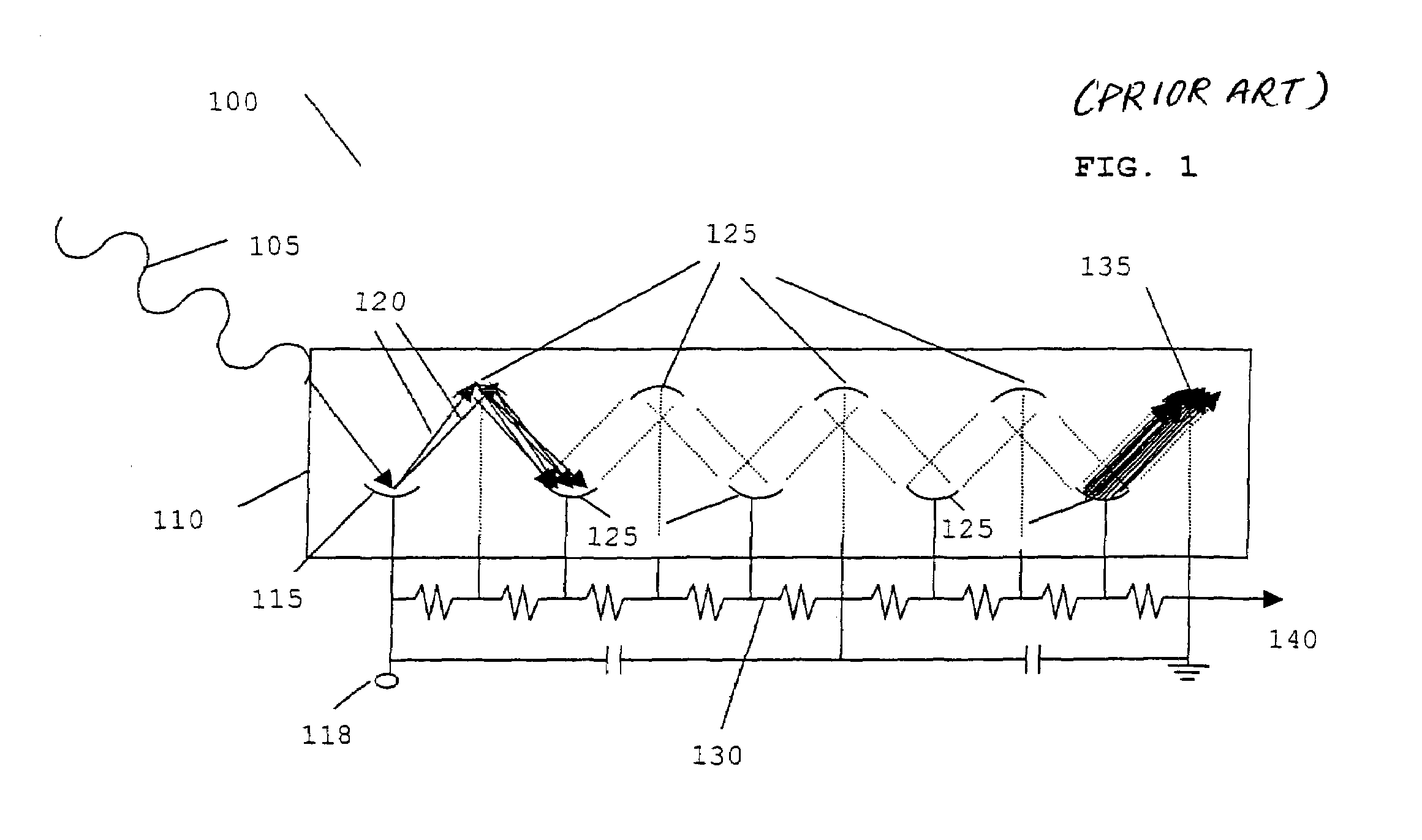 Amplifier circuit with a switching device to provide a wide dynamic output range
