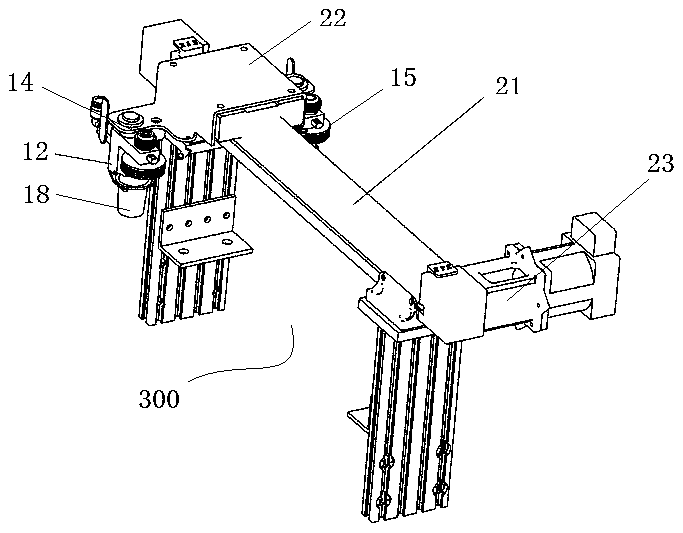 Glue rolling and paper coating device and packaging method for firework packaging line