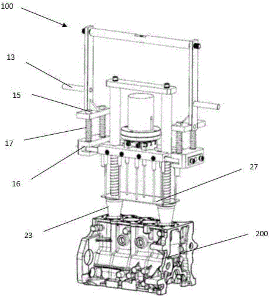 Device and method for precleaning residual sand in inner cavity of water jacket of cylinder