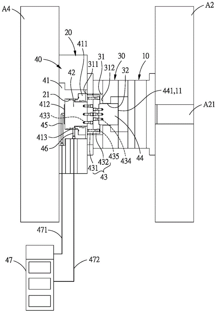 Mold cavity adjustment device of injection machine and adjustment method thereof