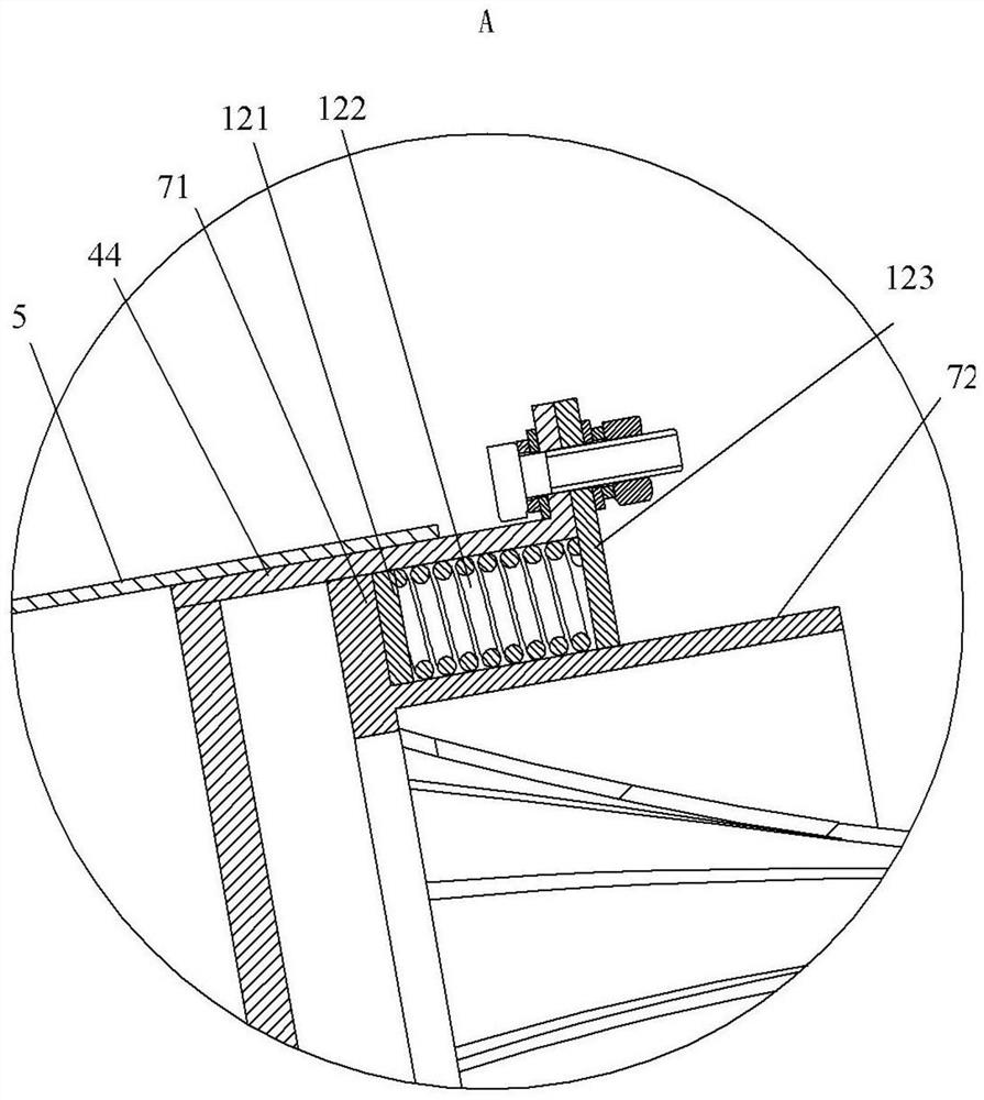 A domestic garbage grading collection device and collection system
